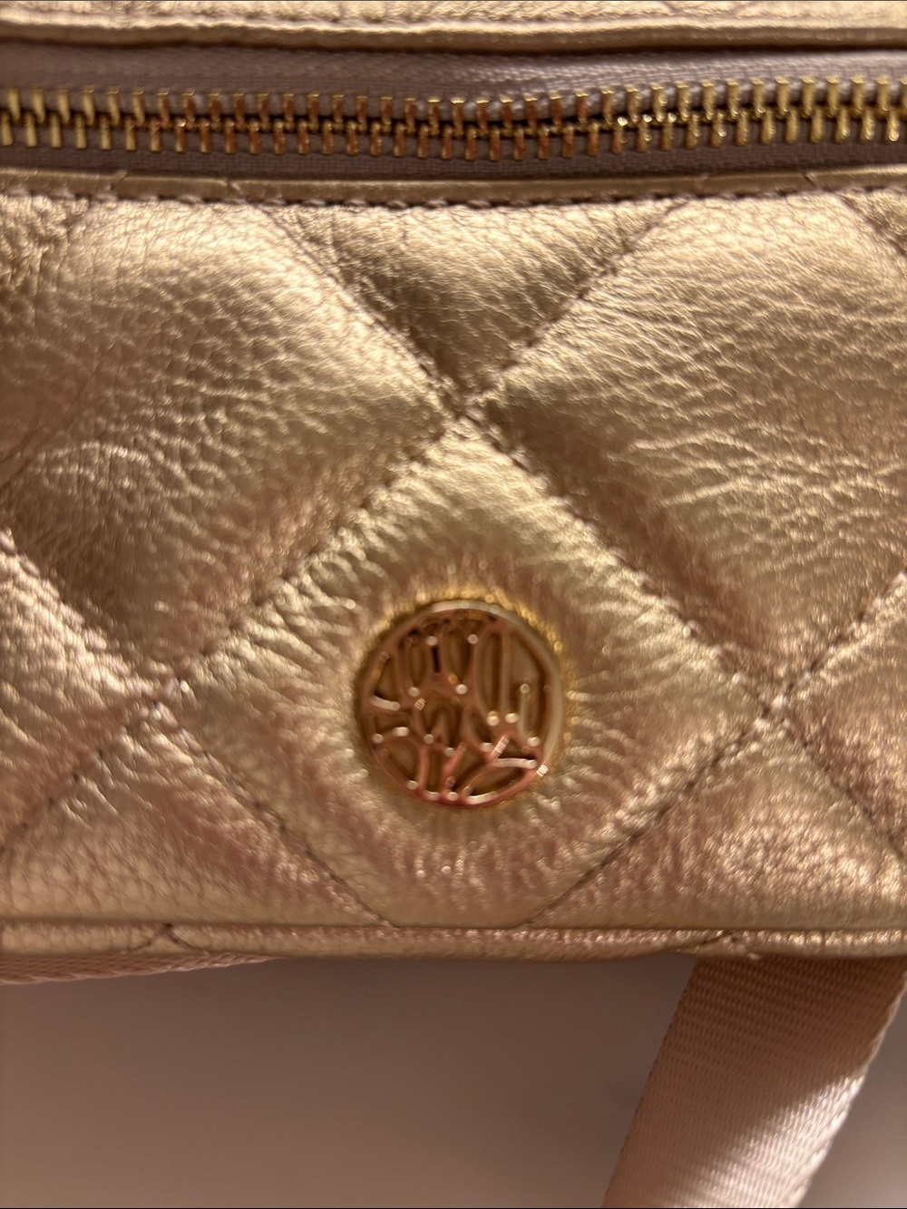 Lilly Pulitzer Kenton Gold Leather Belt Bag Fanny Pack - Picture 6 of 8